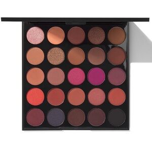 New Morphe 25C Hey Girl Hey
Artistry Palette